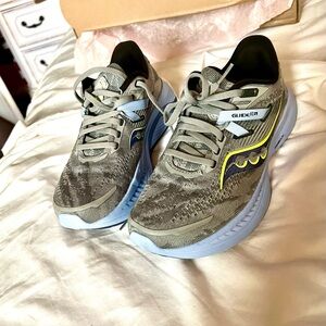 Saucony Guide 16 Neutral Support Running Shoes - Gray & Light Blue women